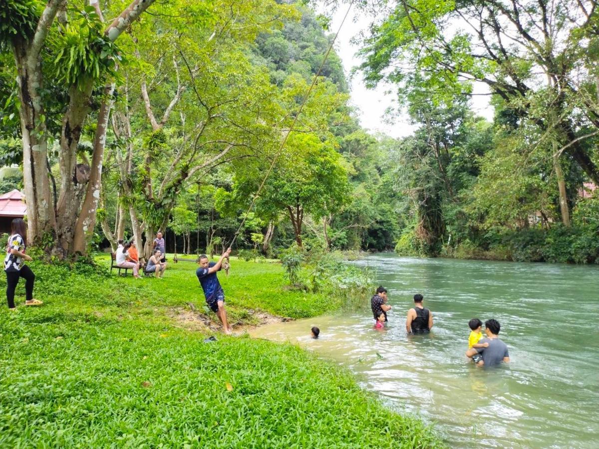 Khaosok Monkeys & River Camps Khao Sok National Park Exterior photo
