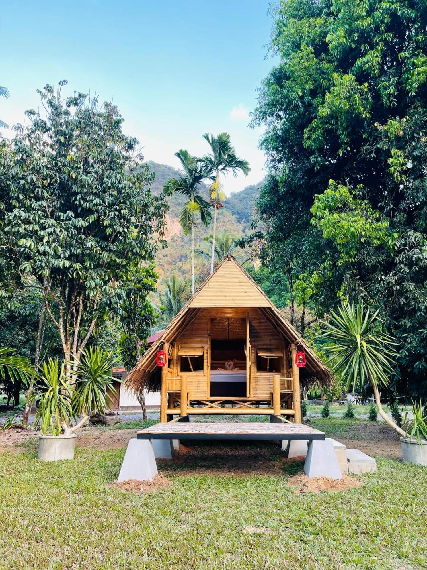 Khaosok Monkeys & River Camps Khao Sok National Park Exterior photo